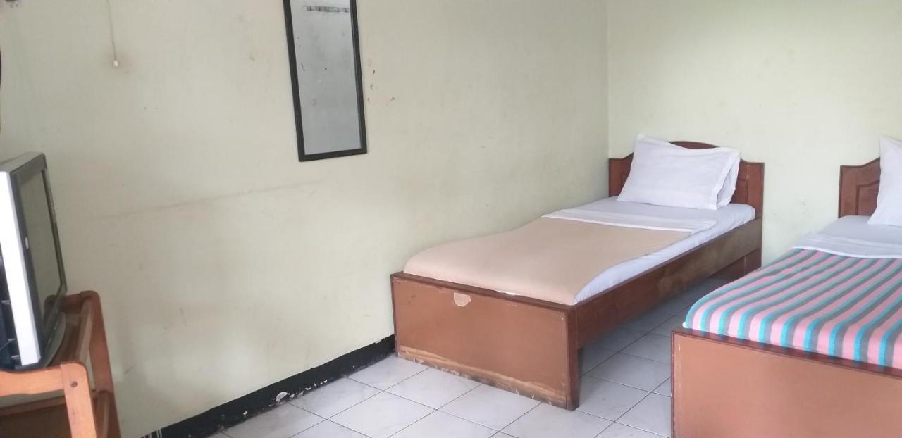 Intan Hotel Purwakarta Ngoại thất bức ảnh