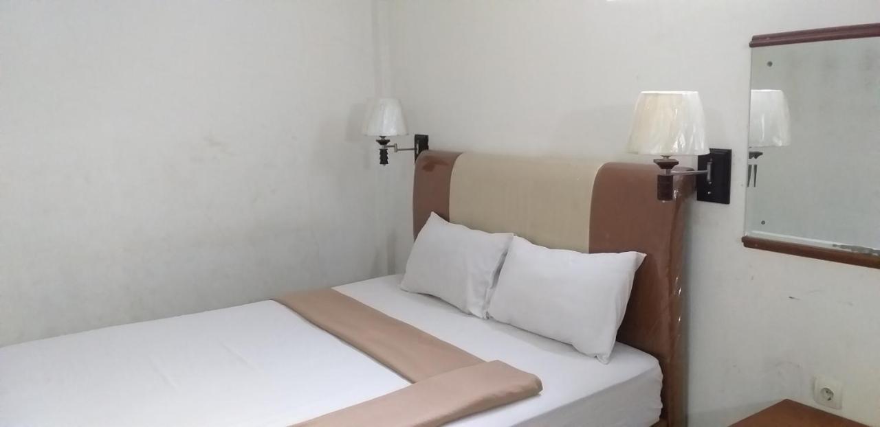 Intan Hotel Purwakarta Ngoại thất bức ảnh