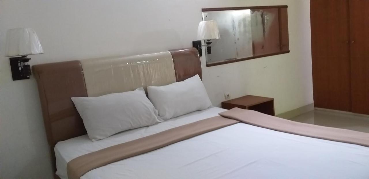 Intan Hotel Purwakarta Ngoại thất bức ảnh