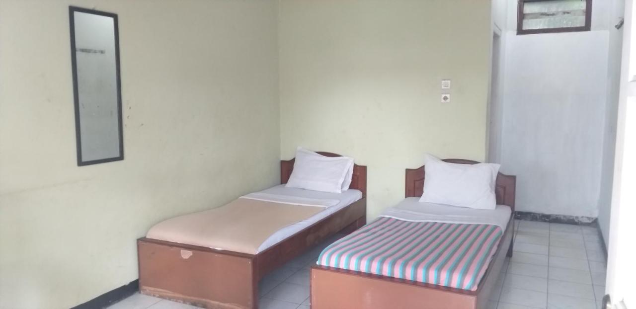 Intan Hotel Purwakarta Ngoại thất bức ảnh
