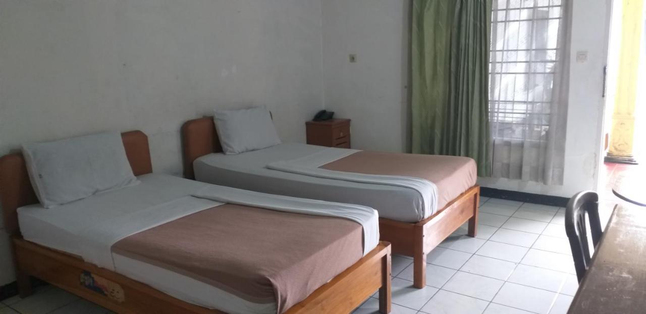Intan Hotel Purwakarta Ngoại thất bức ảnh