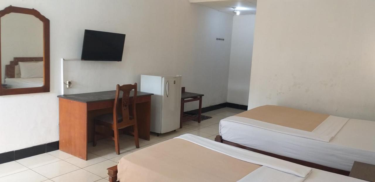 Intan Hotel Purwakarta Ngoại thất bức ảnh