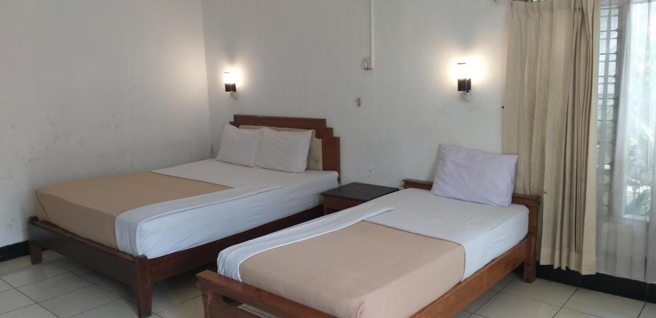 Intan Hotel Purwakarta Ngoại thất bức ảnh