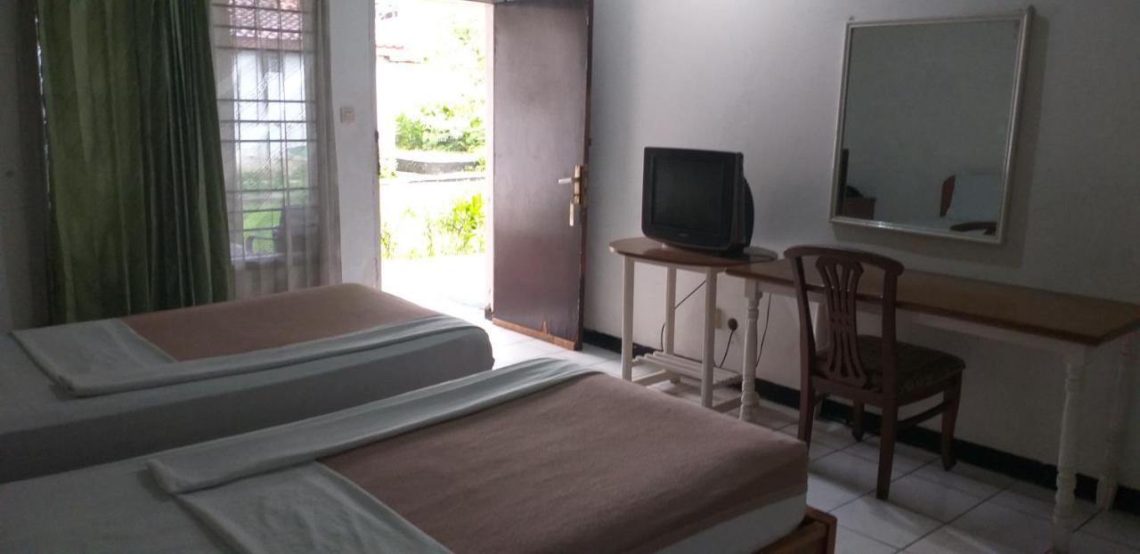 Intan Hotel Purwakarta Ngoại thất bức ảnh