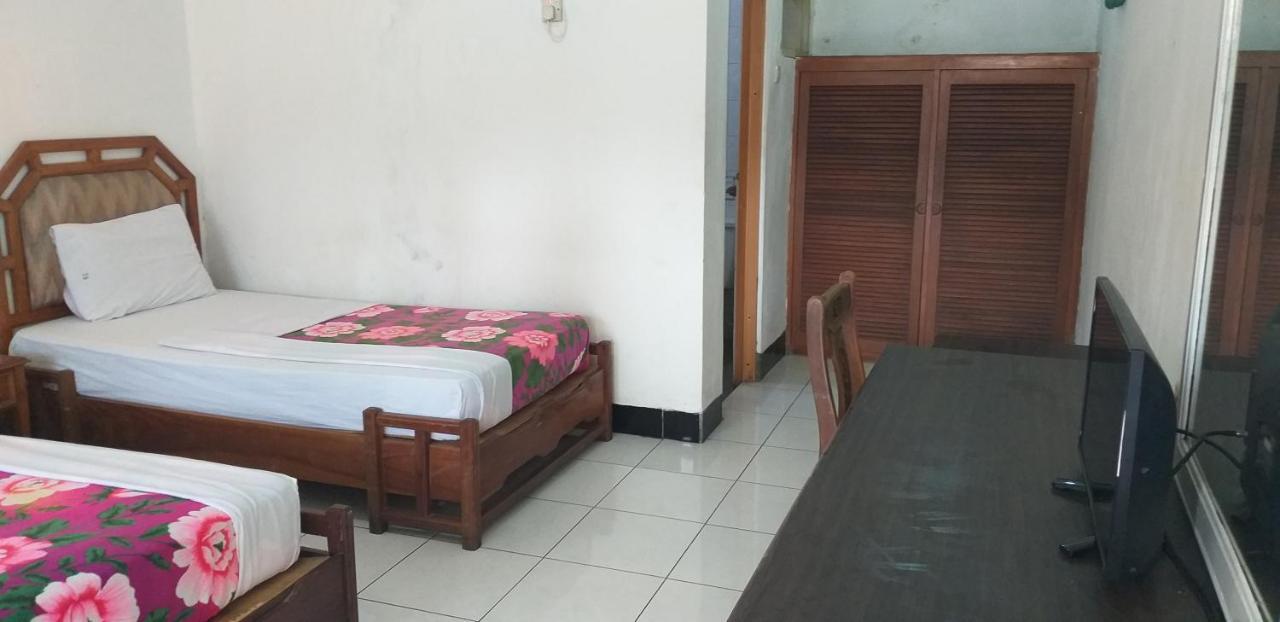 Intan Hotel Purwakarta Ngoại thất bức ảnh