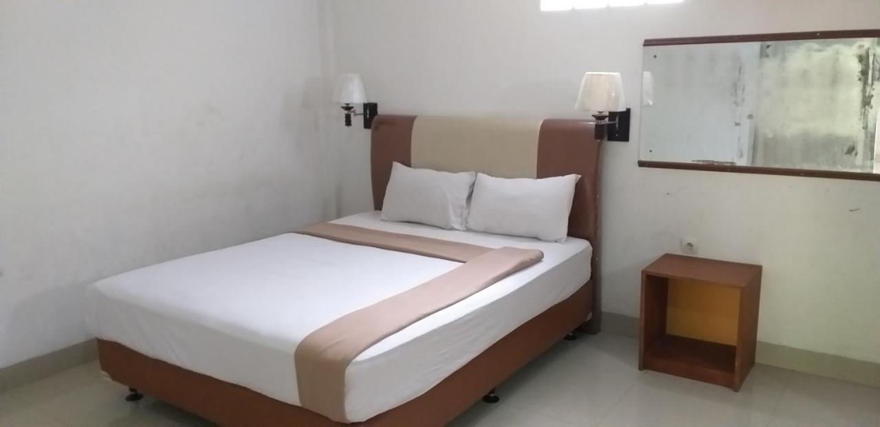 Intan Hotel Purwakarta Ngoại thất bức ảnh